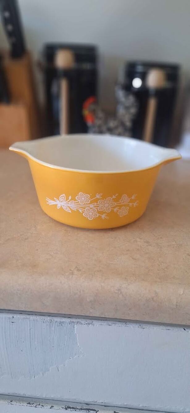Vintage Pyrex Butterfly Gold Casserole Dish